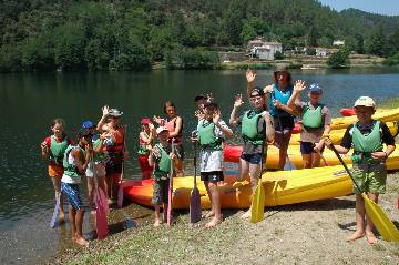 Kids in die Boote